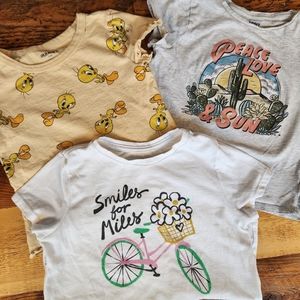 T-shirt bundle girls size 8 Old Navy